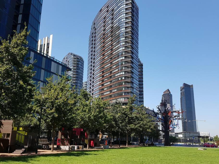 Melbourne Docklands Riverside Views Εξωτερικό φωτογραφία