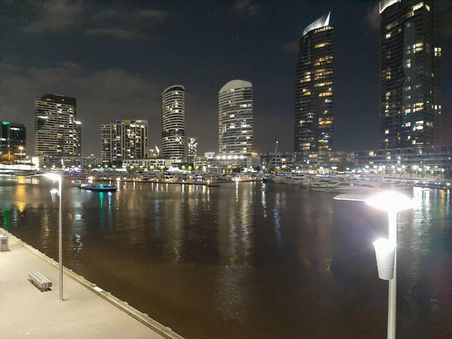 Melbourne Docklands Riverside Views Εξωτερικό φωτογραφία