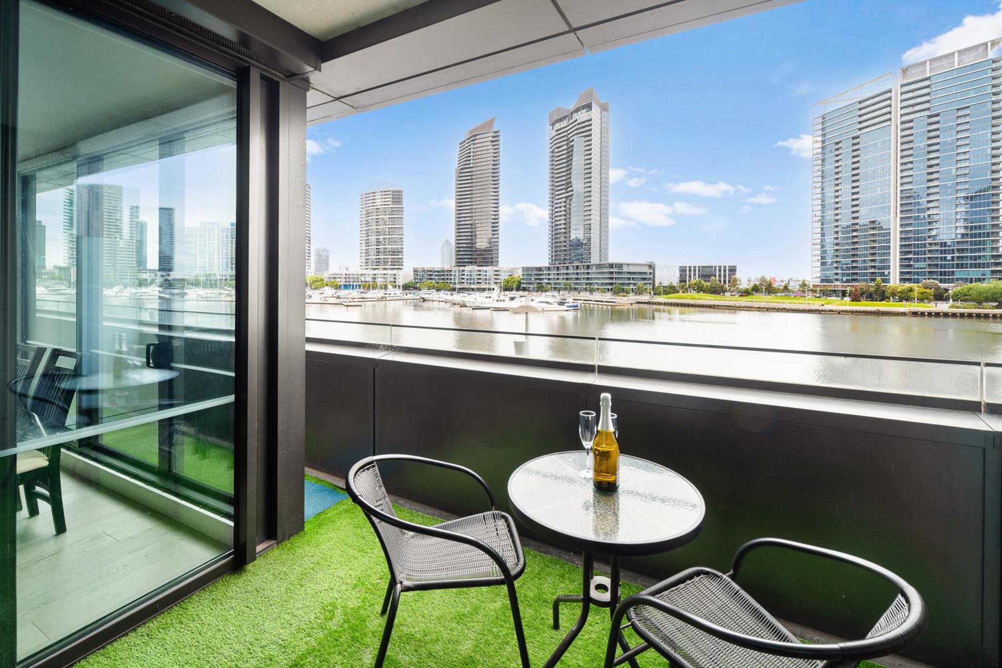 Melbourne Docklands Riverside Views Εξωτερικό φωτογραφία